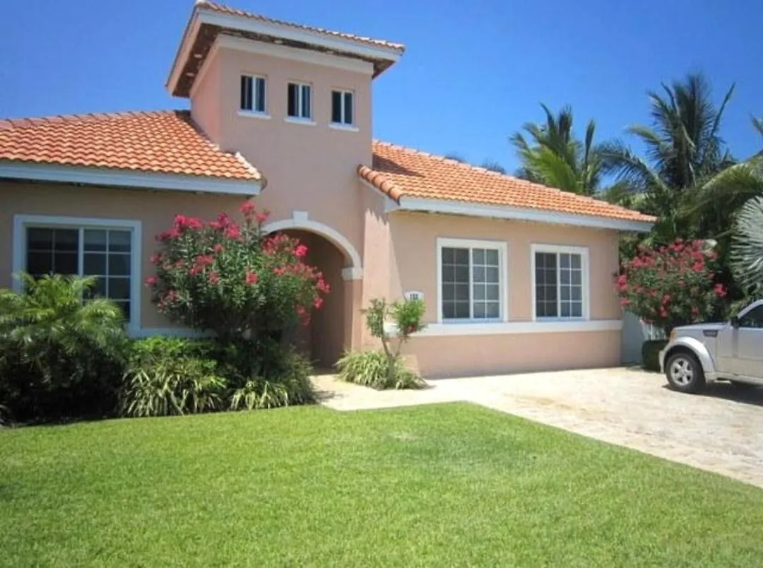 Villa Danya - 5 Bd On The Ocean With Pool. Nassau Bahamas